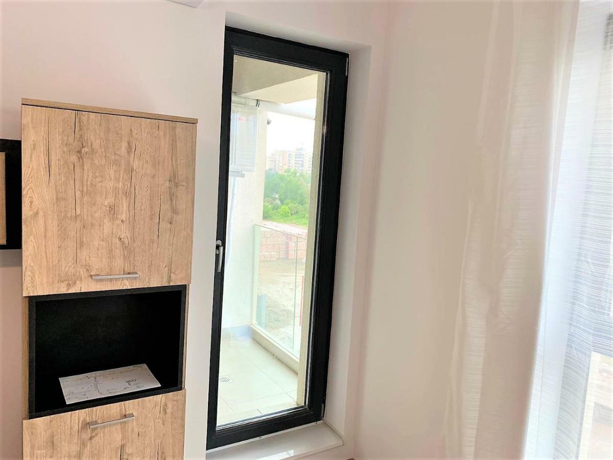 Plaza Residence Studio Bukarest Exteriör bild